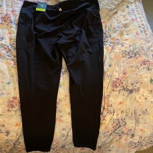 Women’s tek gear pants